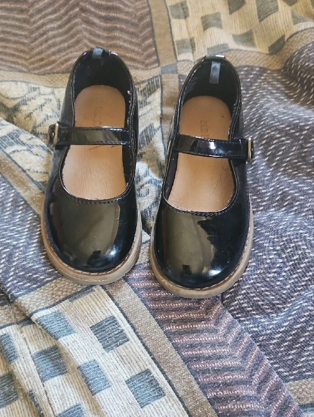 Old Navy Black Patent Girls' Mary Jane Shoes with Buckle